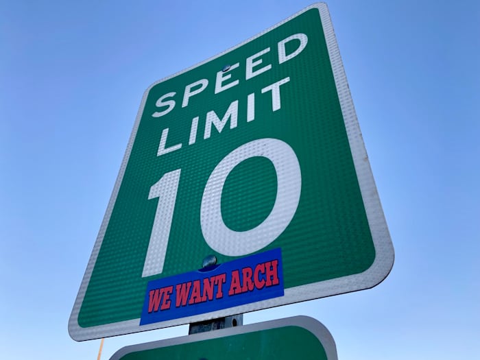 Speed limit sign located on Manning Way on the campus of Ole Miss.